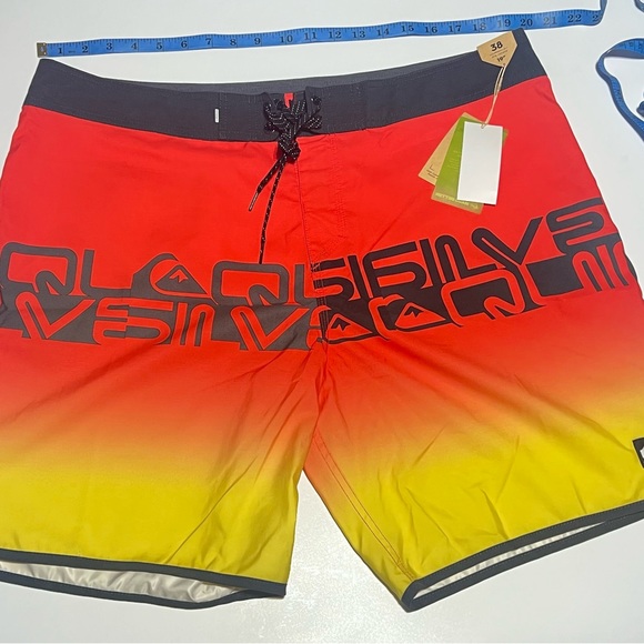 QUIKSILVER SIZE 38 Everyday Scallop 19" Boardshorts .Style EQYBS04678 color Mkz6 - Picture 7 of 12
